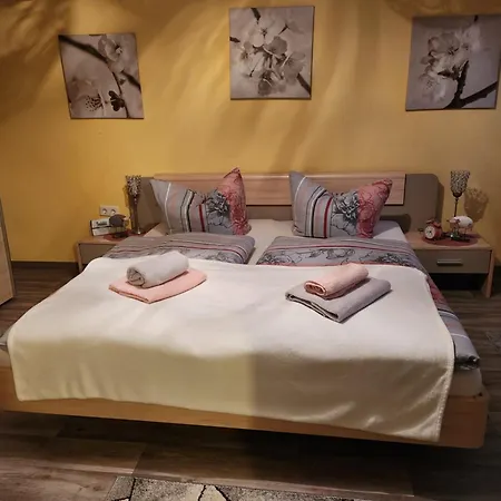 Katinka Holiday home Krummhoern